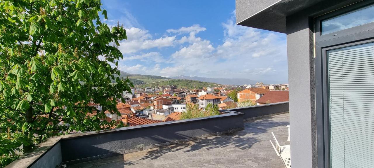Bora Hotel Peje Buitenkant foto