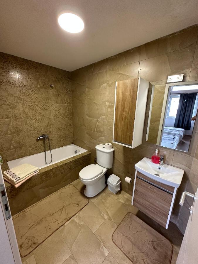 Bora Hotel Peje Buitenkant foto