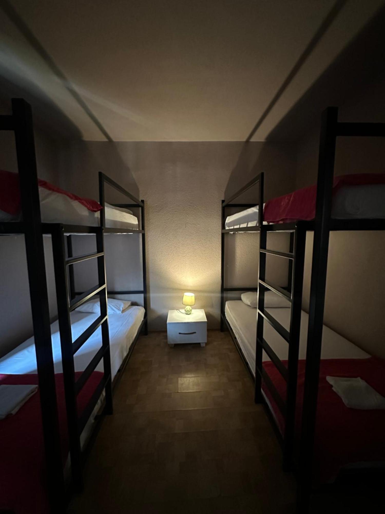 Bora Hotel Peje Buitenkant foto