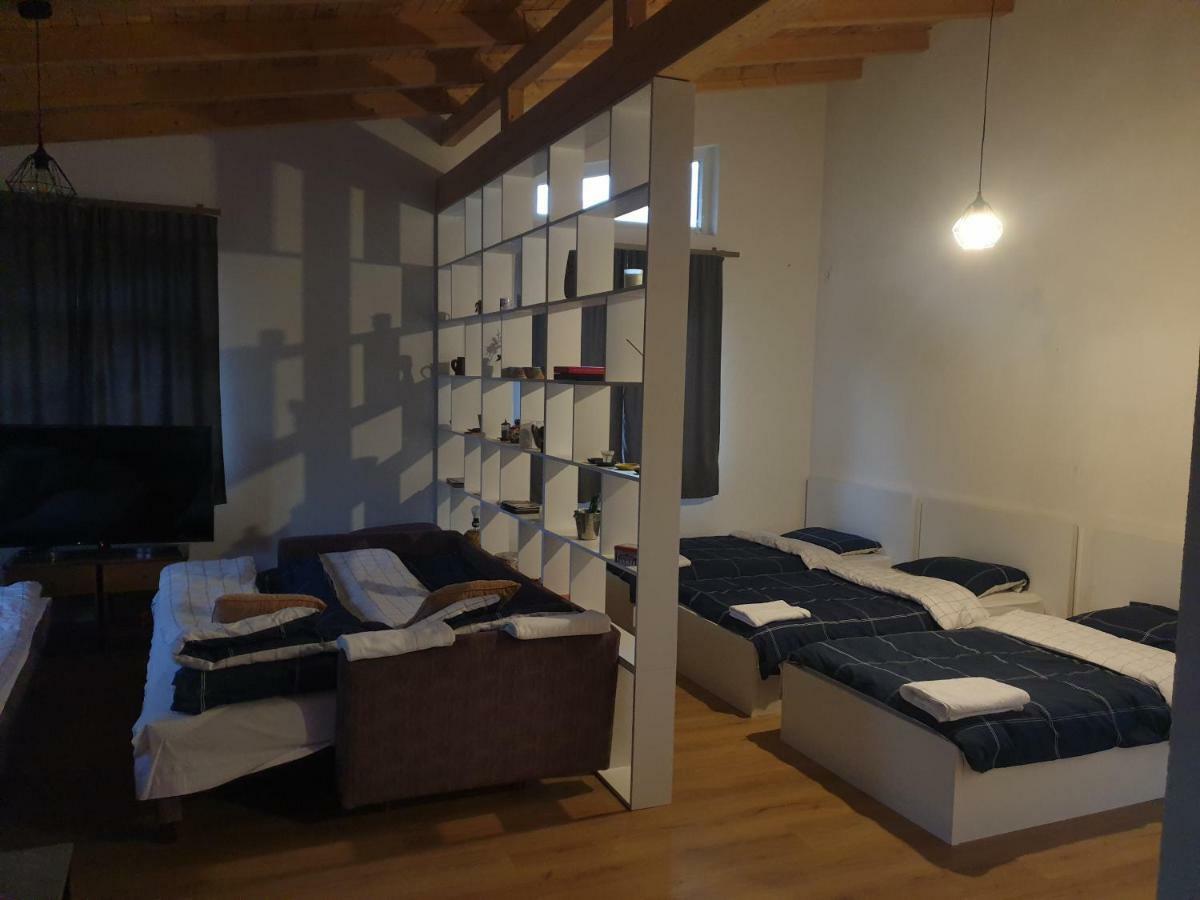 Bora Hotel Peje Buitenkant foto